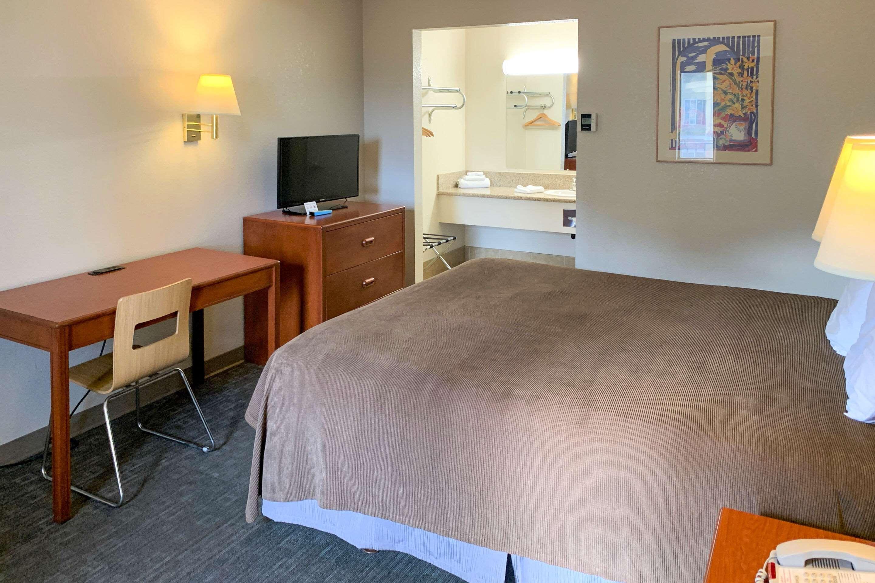 Rodeway Inn Sacramento-University Area Ngoại thất bức ảnh