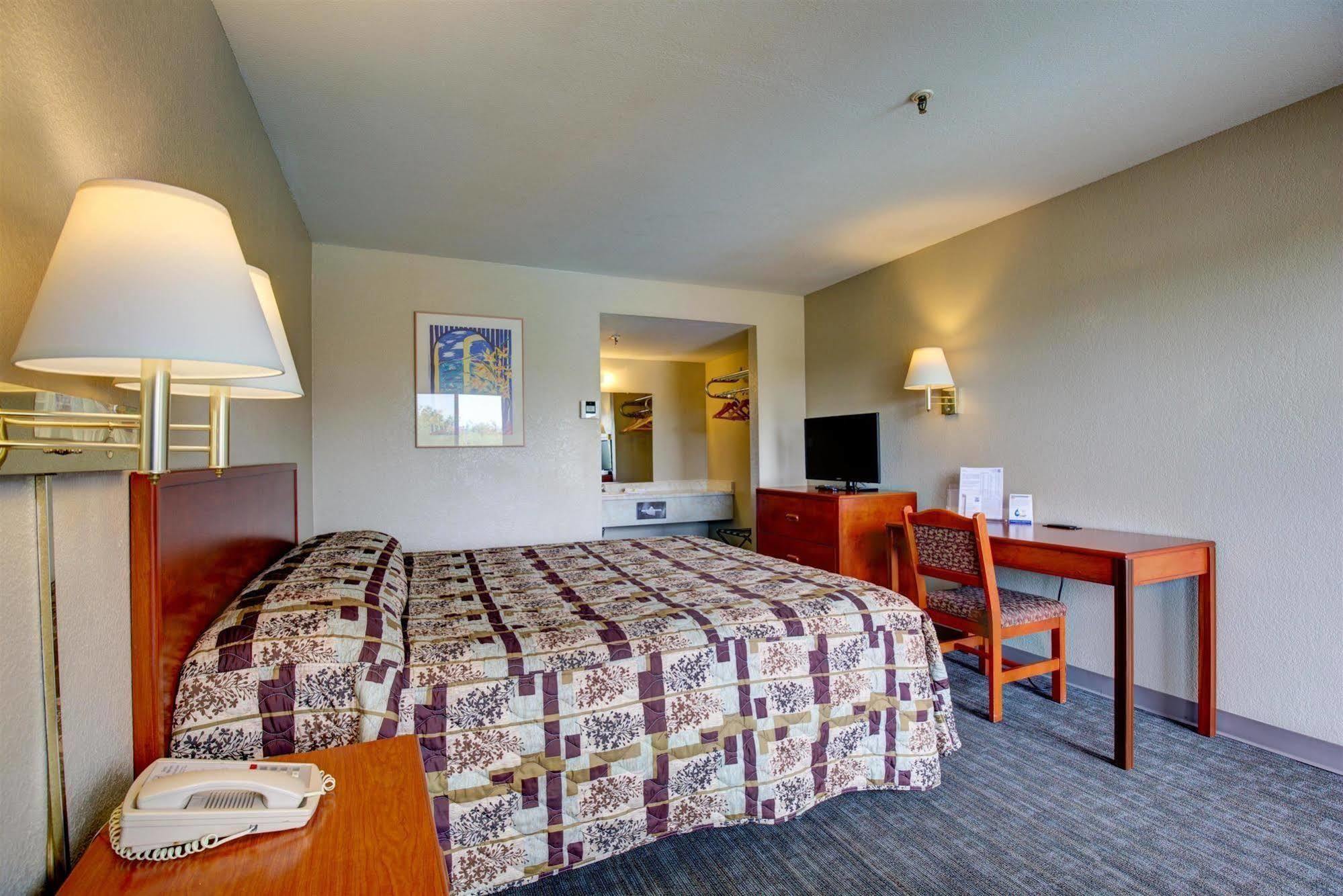 Rodeway Inn Sacramento-University Area Ngoại thất bức ảnh